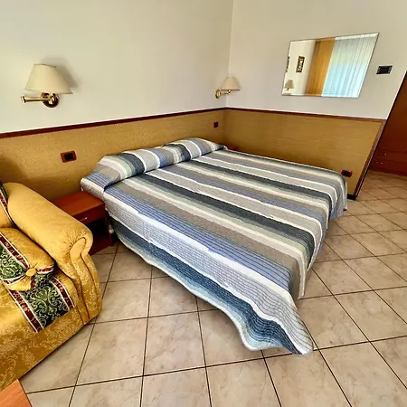 Ca' Bianca Da Paolino فندق 3*