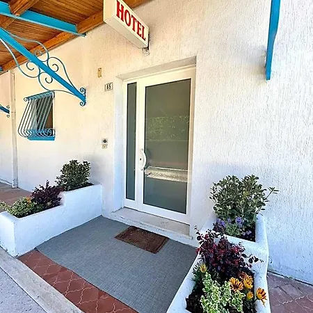 Ca' Bianca Da Paolino Hotel